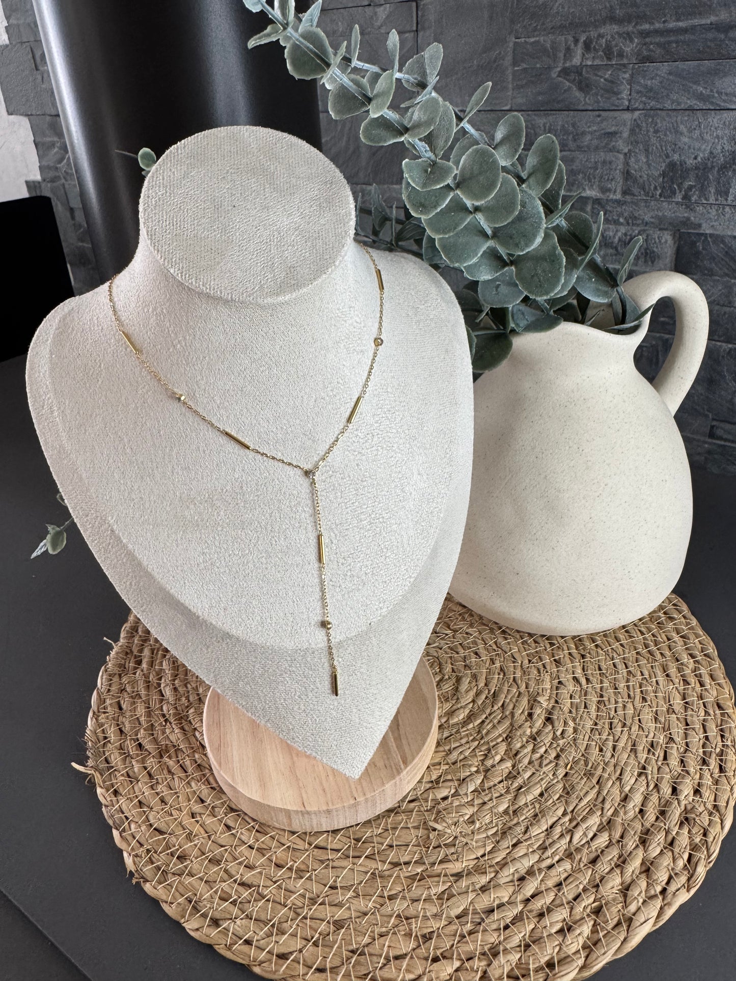 Collier cravate doré