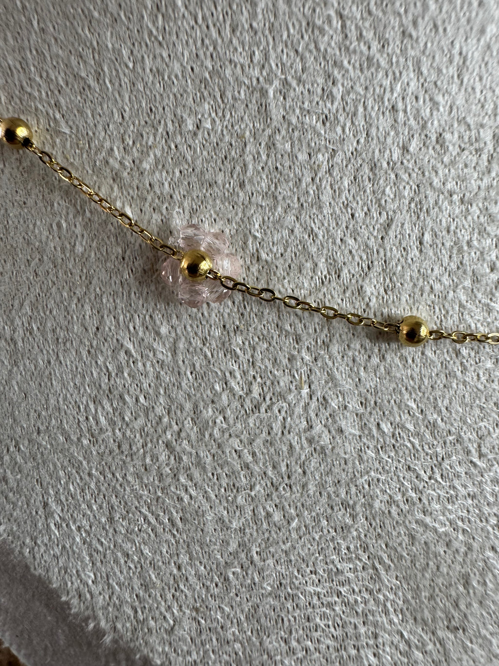 Collier fleures roses