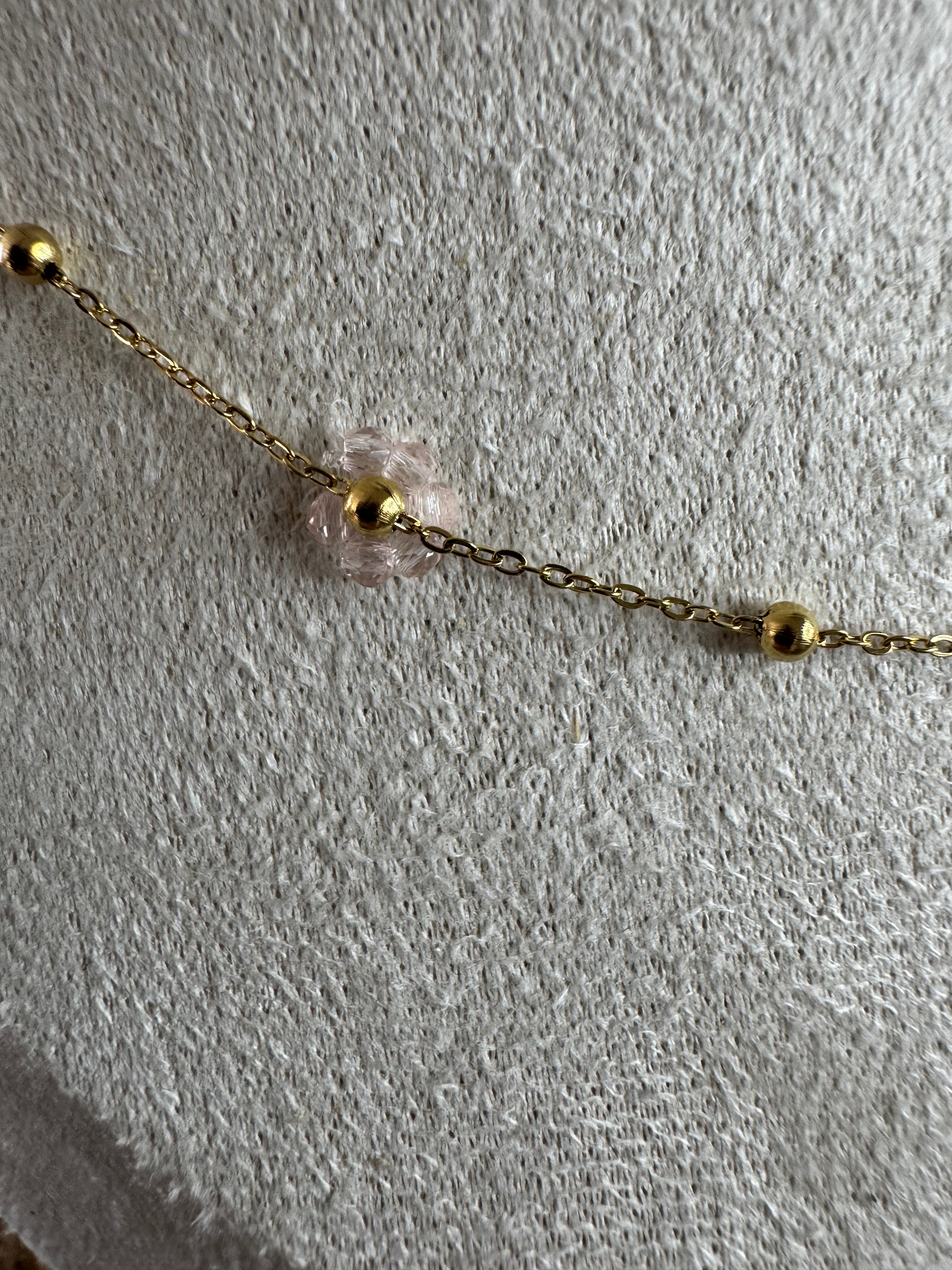 Collier fleures roses