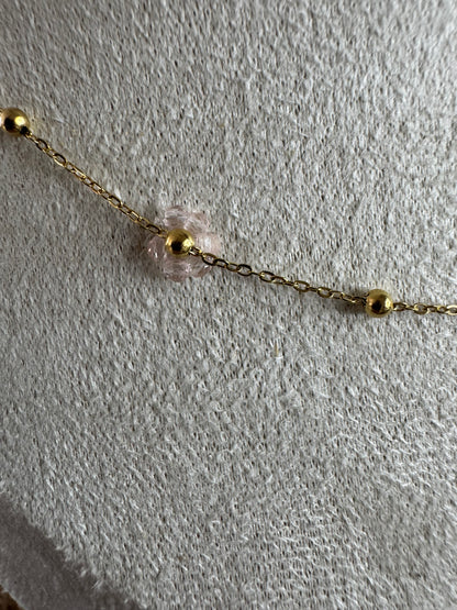 Collier fleures roses